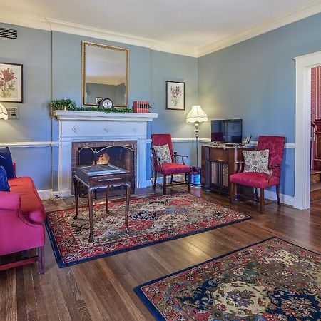 Cedars Of Williamsburg Bed & Breakfast Exterior foto